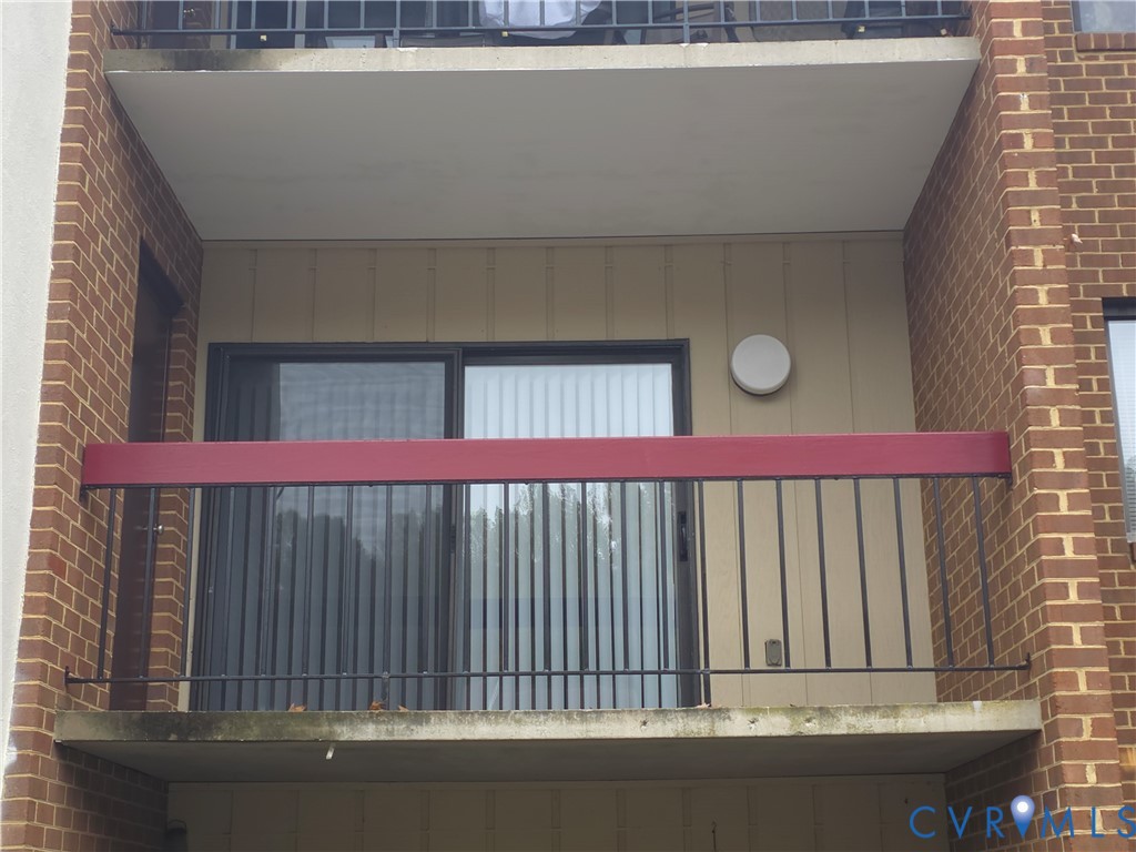 4003 Governors Square, Unit 8 Williamsburg, VA 23188 - Photo 26 of 27 a view of a balcony