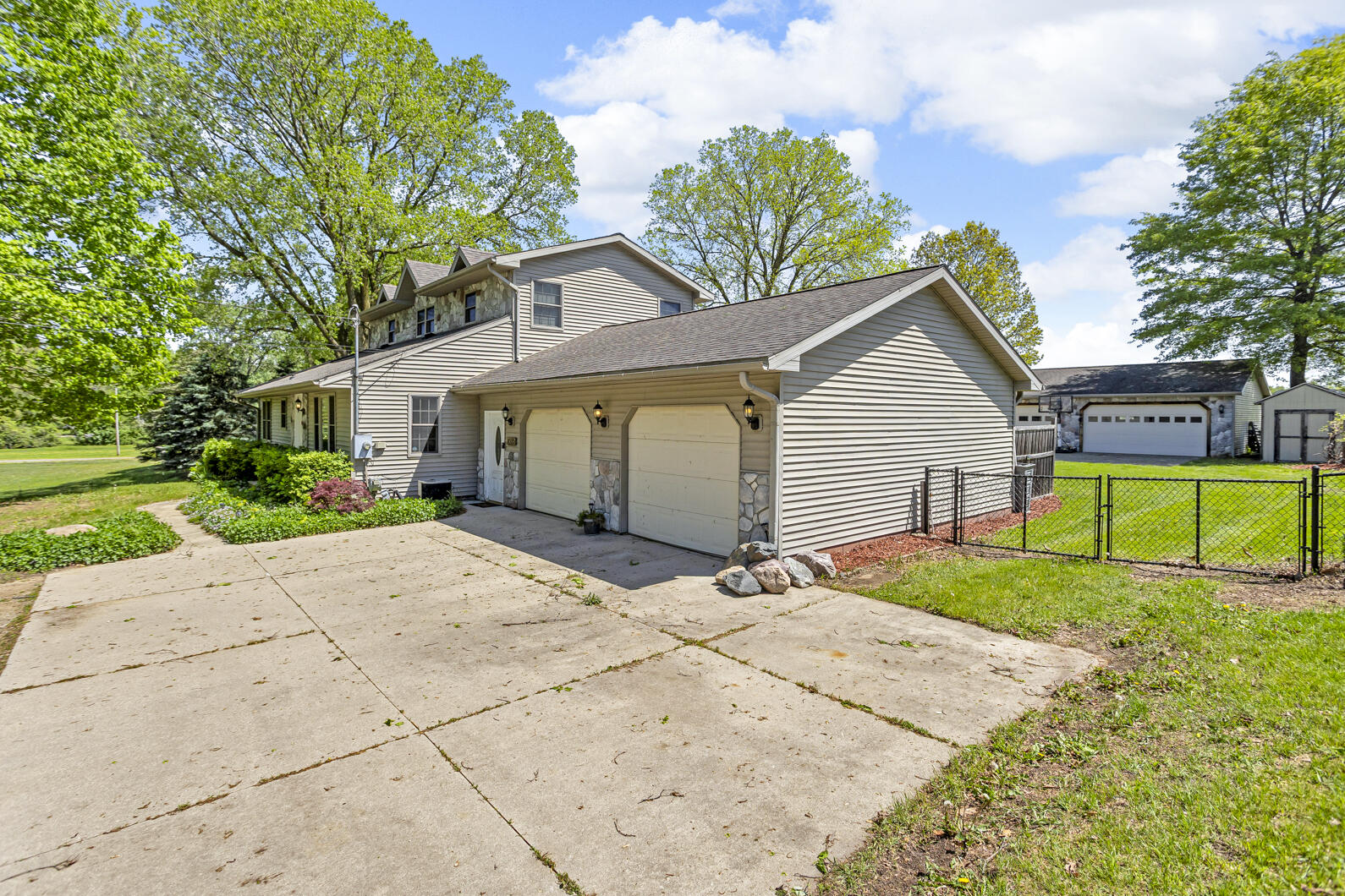 8595 Rives Junction Road Rives Junction, MI 49277 - Photo 55 of 60 0N0A2725