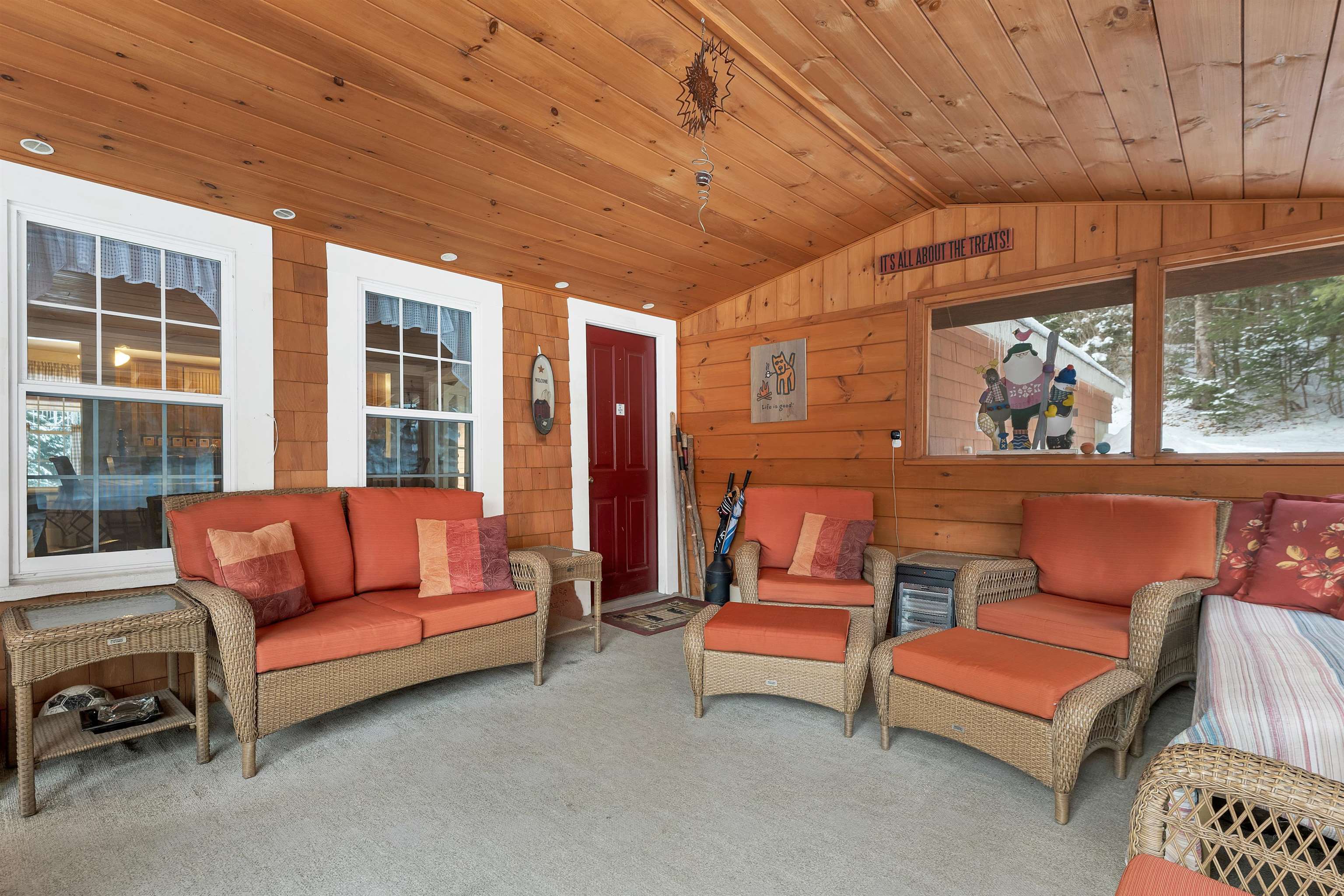 264 Wing Road Bethlehem, NH 03574 - Photo 13 of 58