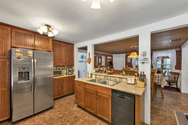 $575,000 | 264 Wing Road, Bethlehem, NH 03574