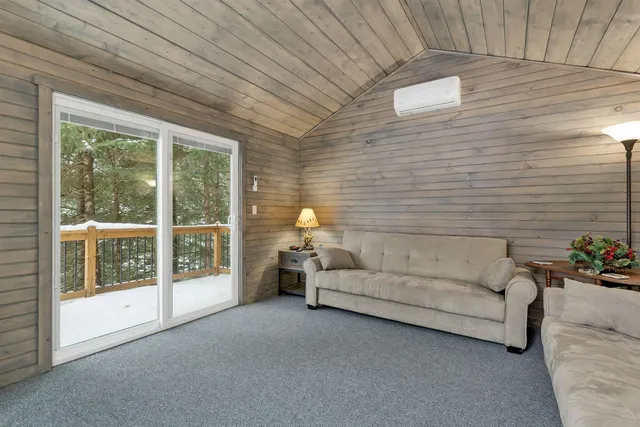 $575,000 | 264 Wing Road, Bethlehem, NH 03574