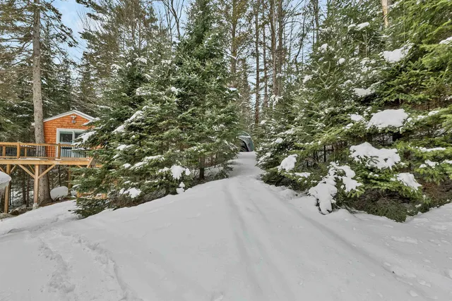 $575,000 | 264 Wing Road, Bethlehem, NH 03574