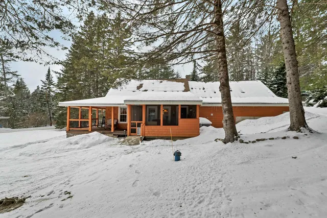 $575,000 | 264 Wing Road, Bethlehem, NH 03574