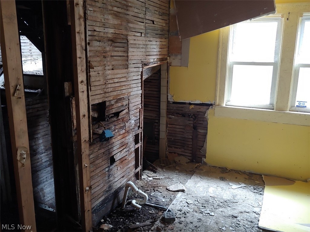 13307 Graham Road Cleveland, OH 44112 - Photo 9 of 18