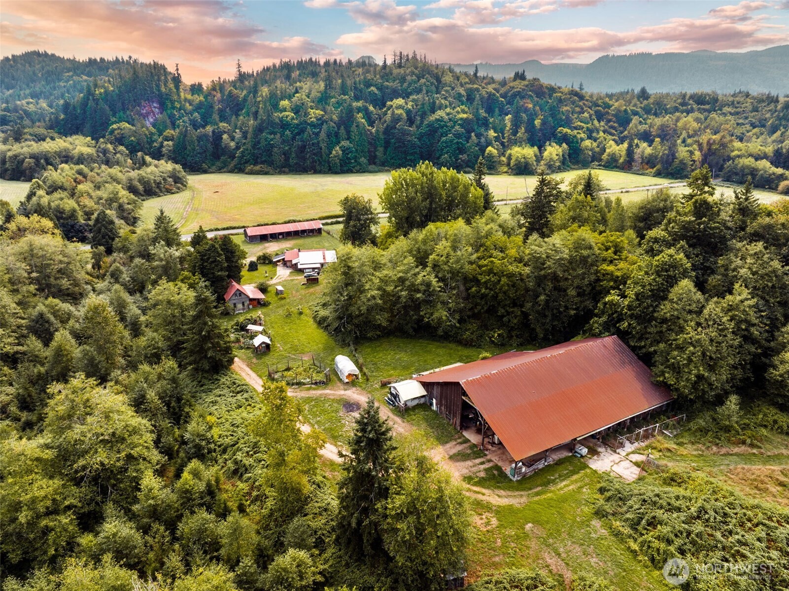 25193 Walker Valley Road Mount Vernon, WA 98274 - Photo 32 of 38