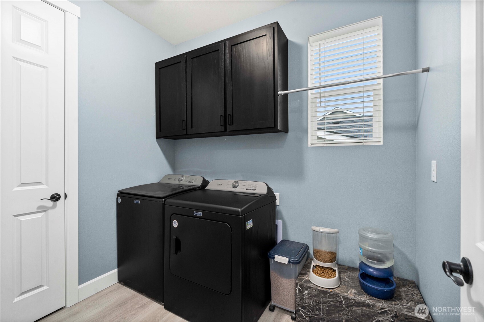 6209 Marymere Rd Port Orchard Southwest Port Orchard, WA 98367 - Photo 29 of 34 a bathroom with a toilet a sink and a window