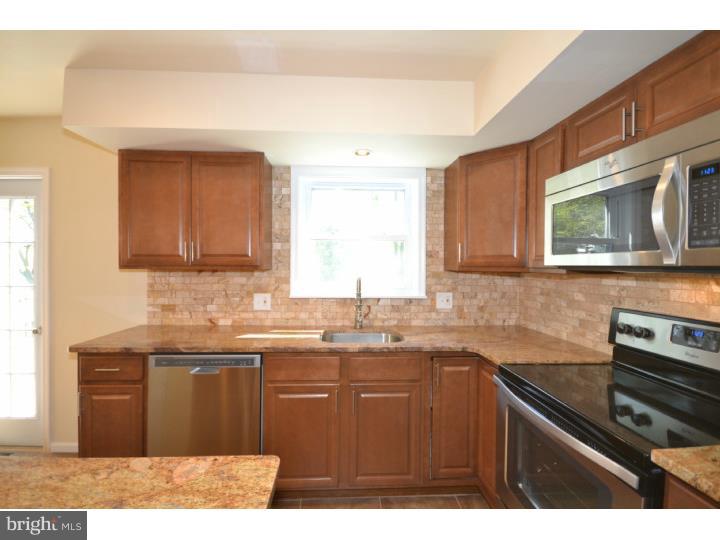 628 Meadowlark Road Eagleville, PA 19403 - Photo 11 of 25 Kitchen