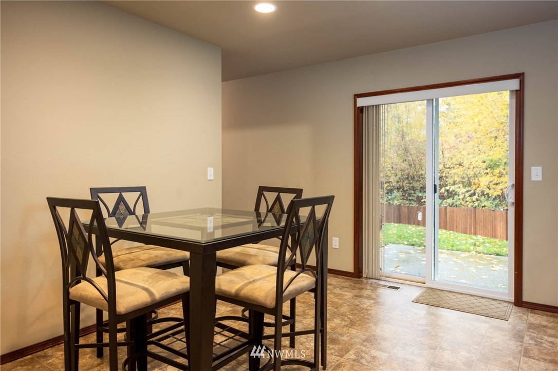 320 Barry Loop Mount Vernon, WA 98274 - Photo 7 of 23 Gallery Image 7