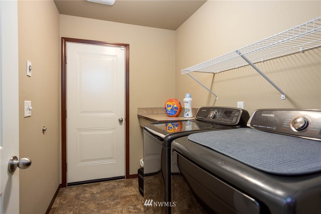 320 Barry Loop Mount Vernon, WA 98274 - Photo 10 of 23 Gallery Image 10