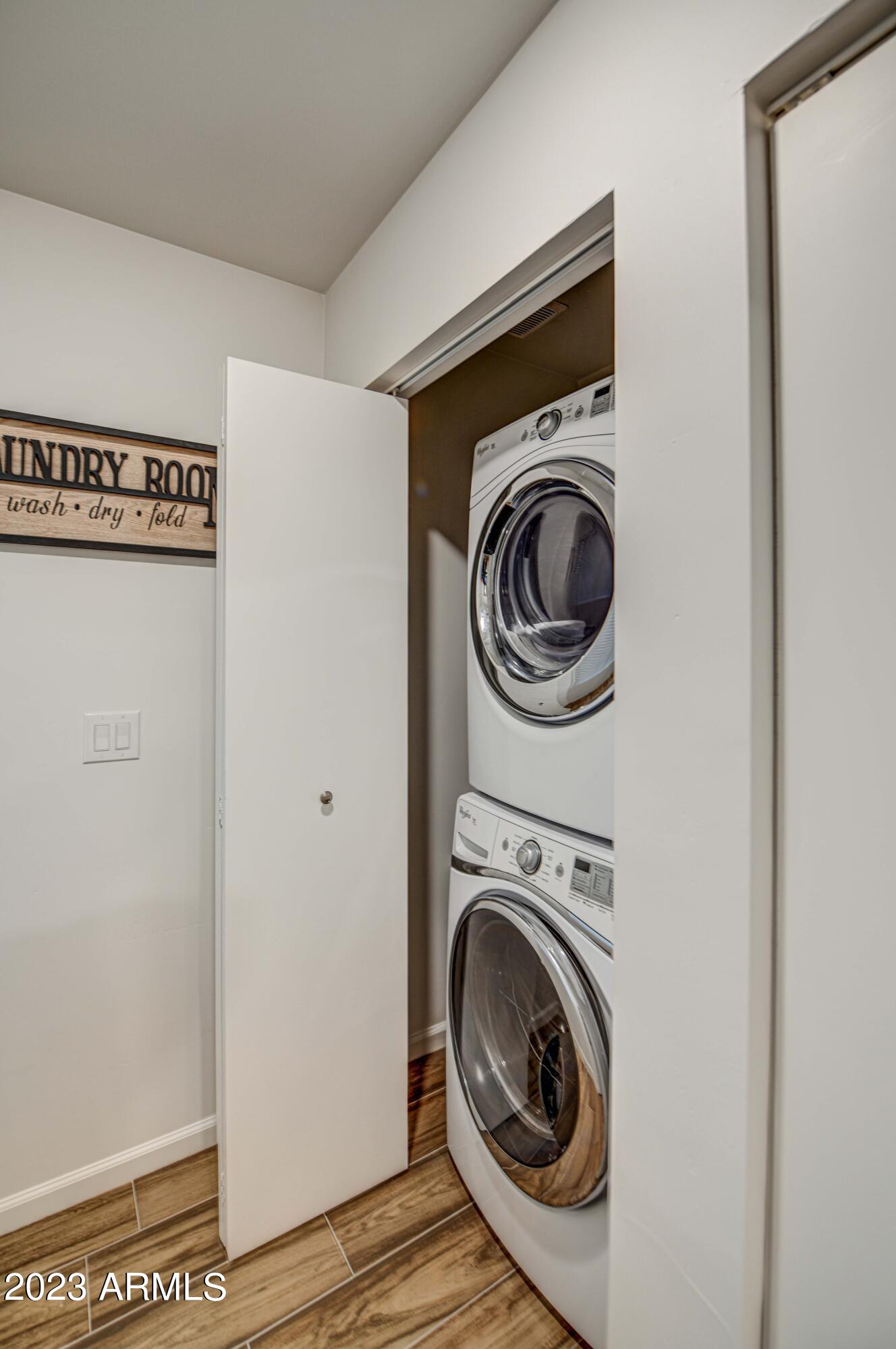 1302 East Pecan Road Phoenix, AZ 85040 - Photo 31 of 37 Laundry