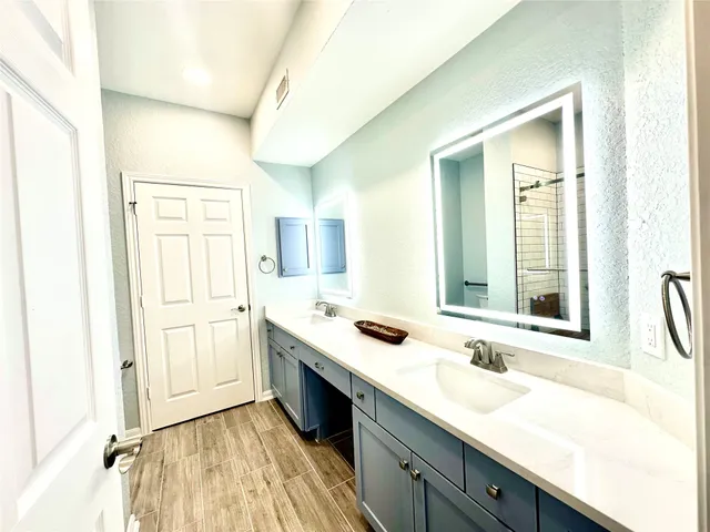 $210,000 | 2803 Kings Crossing Drive, Unit 205, Kingwood, TX 77345