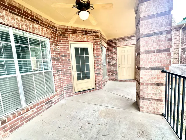 $210,000 | 2803 Kings Crossing Drive, Unit 205, Kingwood, TX 77345