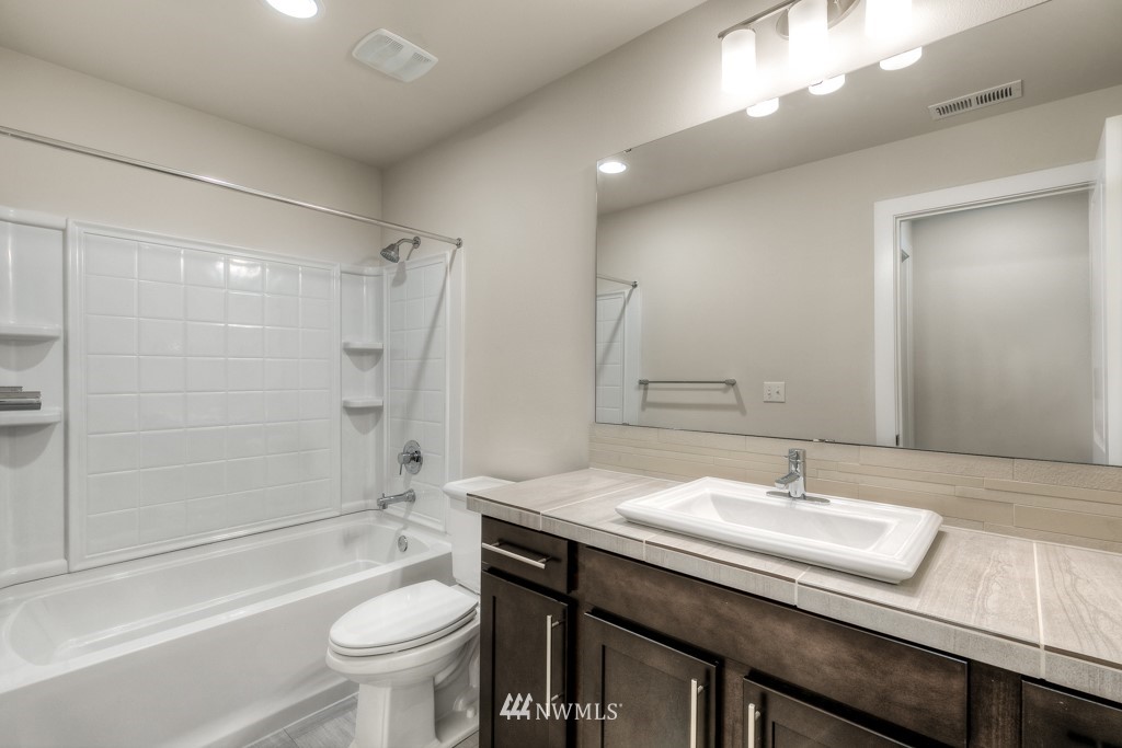 4118 A 208th Place Southeast, Unit 701 Bothell, WA 98021 - Photo 18 of 22 Gallery Image 18