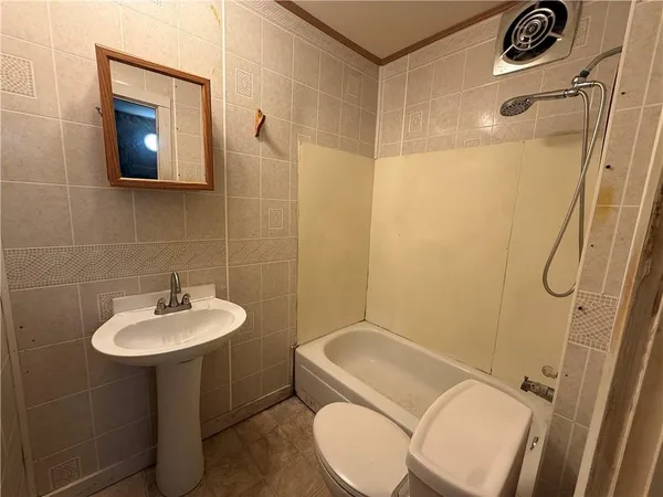 $111,100 | 701 North Hundley Street, Albany, MO 64402