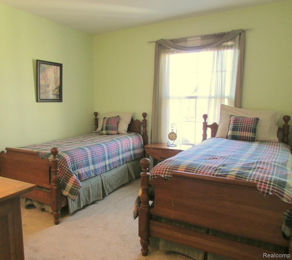 3407 Bonniebrook Court Rochester, MI 48306 - Photo 18 of 27 IMG_1217.jpg