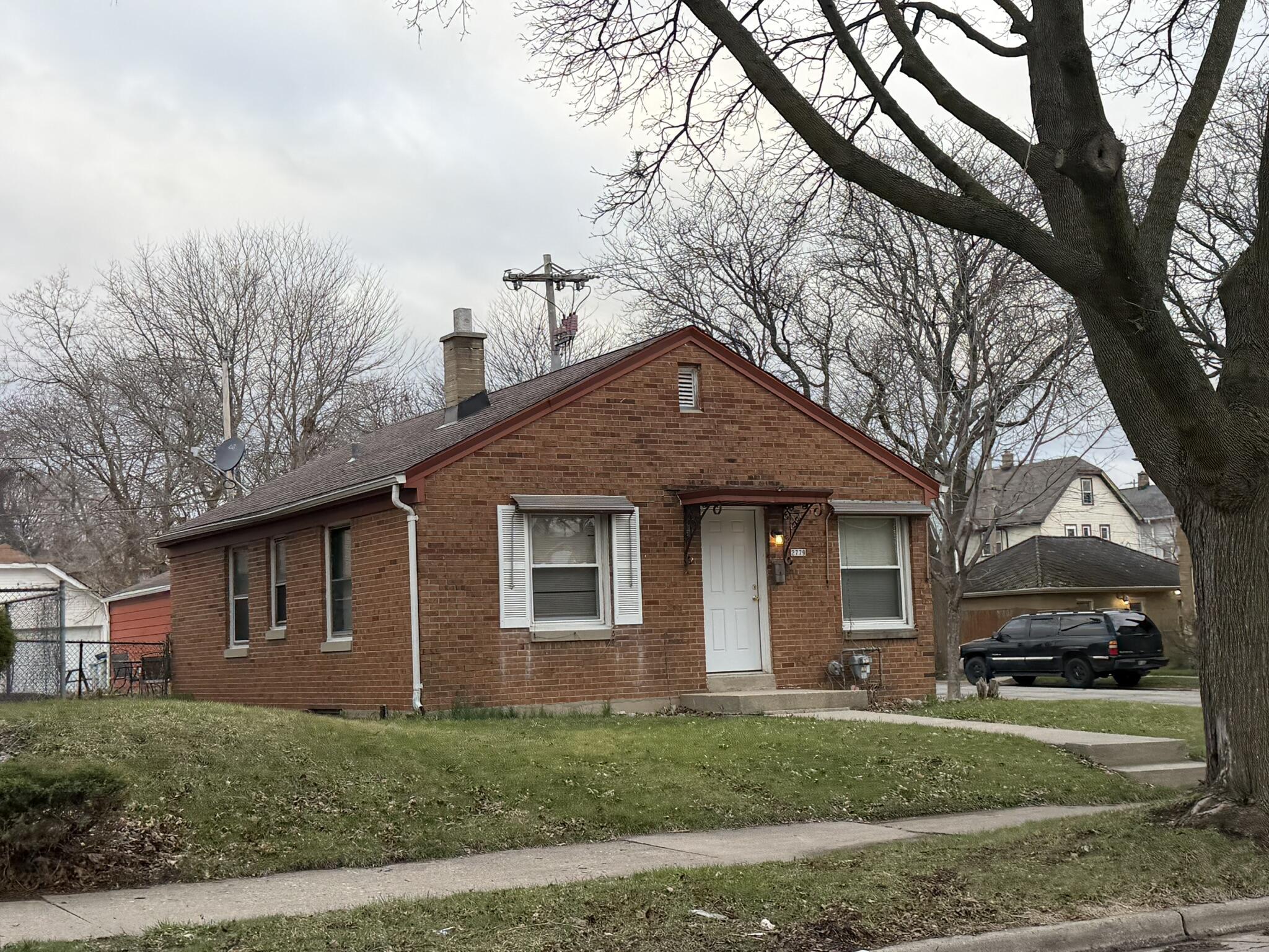 2779 North 51st Street Milwaukee, WI 53210 - Photo 1 of 3 IMG_1744