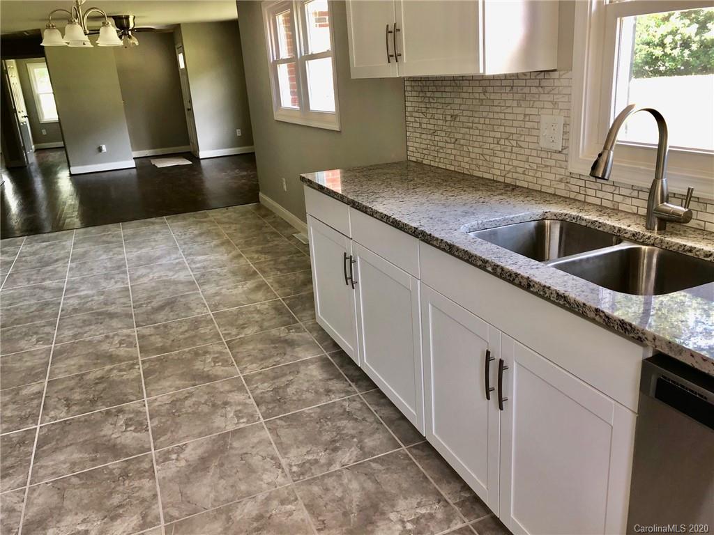 105 State Rd S-29-522 Kershaw, SC 29067 - Photo 5 of 16 Gallery Image 5