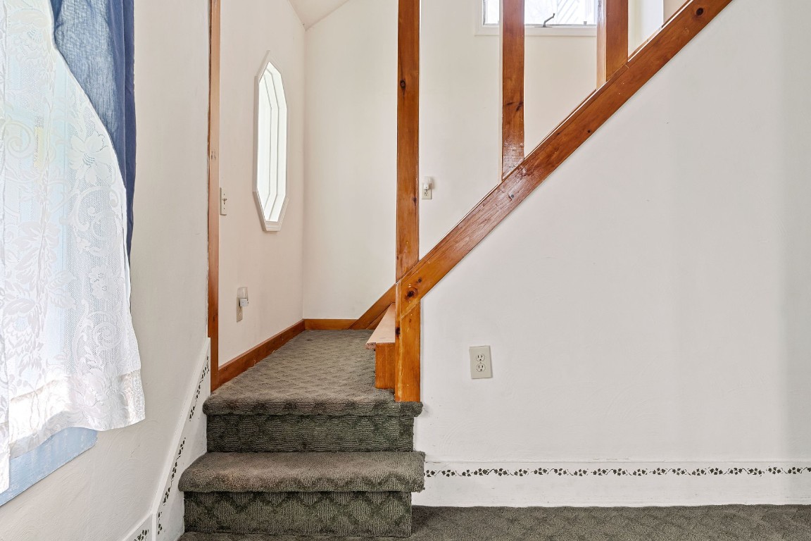 208 Castle Creek Road Binghamton, NY 13901 - Photo 20 of 48