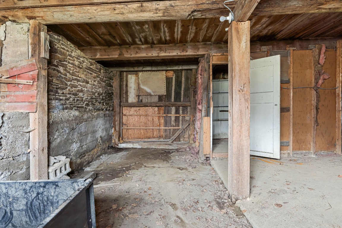 208 Castle Creek Road Binghamton, NY 13901 - Photo 39 of 48