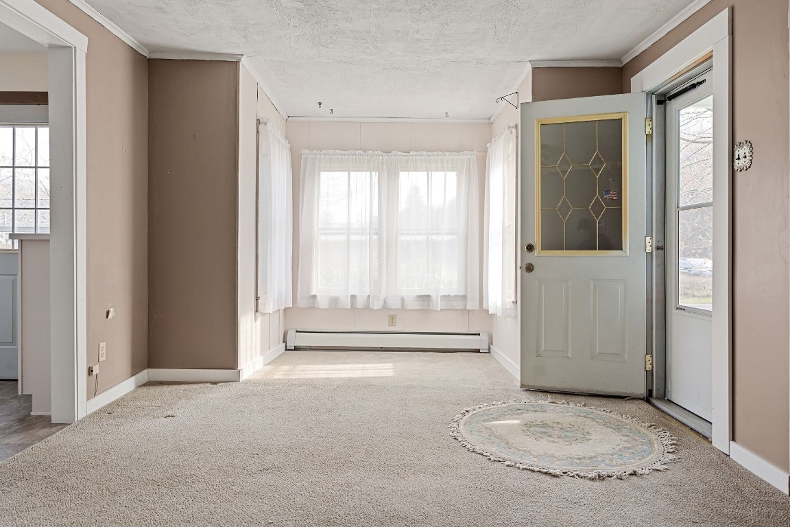 208 Castle Creek Road Binghamton, NY 13901 - Photo 5 of 48