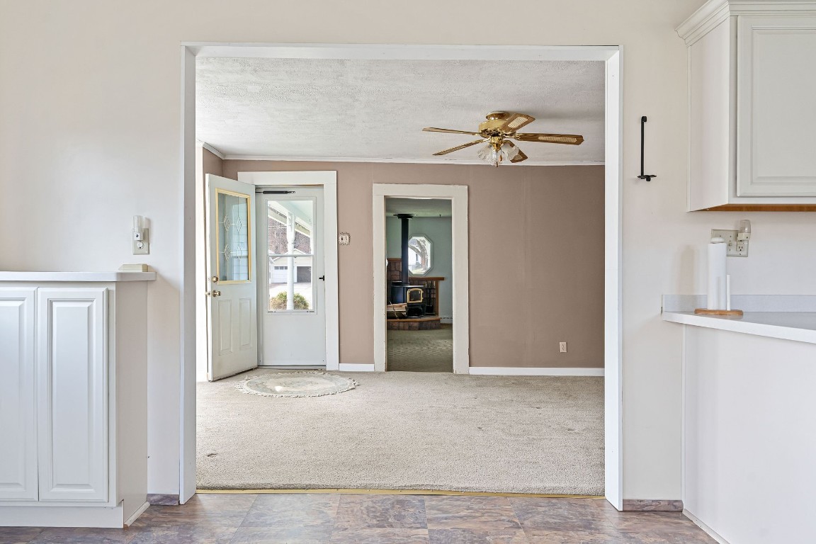 208 Castle Creek Road Binghamton, NY 13901 - Photo 7 of 48
