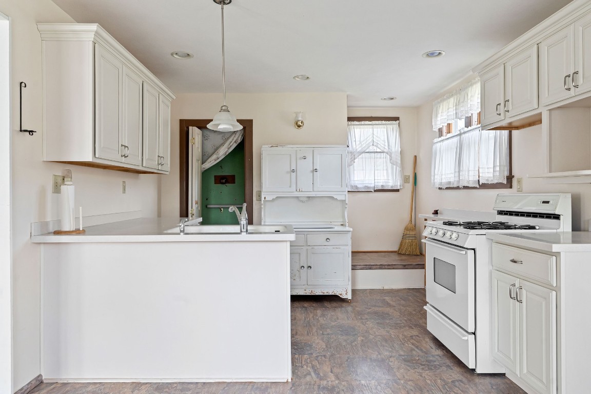 208 Castle Creek Road Binghamton, NY 13901 - Photo 10 of 48