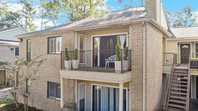 $194,000 | 3500 Tangle Brush Drive, Unit 194, The Woodlands, TX 77381