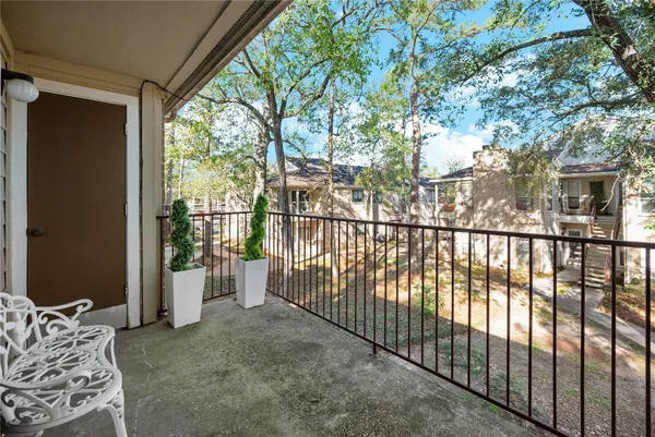 $185,000 | 3500 Tangle Brush Drive, Unit 194, Spring, TX 77381