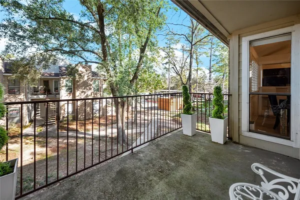 $185,000 | 3500 Tangle Brush Drive, Unit 194, Spring, TX 77381