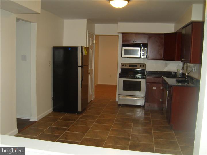 114 Pleasant Hill Road Cheltenham, PA 19012 - Photo 5 of 10 Gallery Image 5
