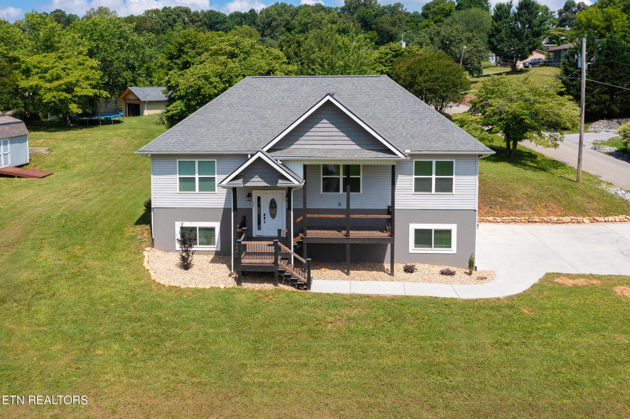 7090 Loudon Ridge Road Lenoir City, TN 37771 - Photo 2 of 28 Gallery Image 2