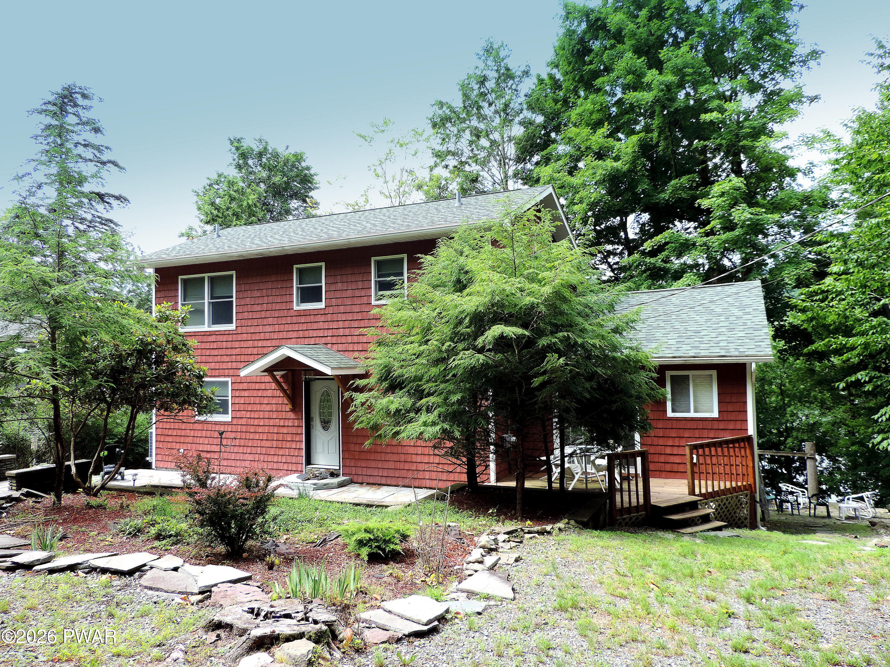 182 Lennon Road Greentown, PA 18426 - Photo 2 of 50