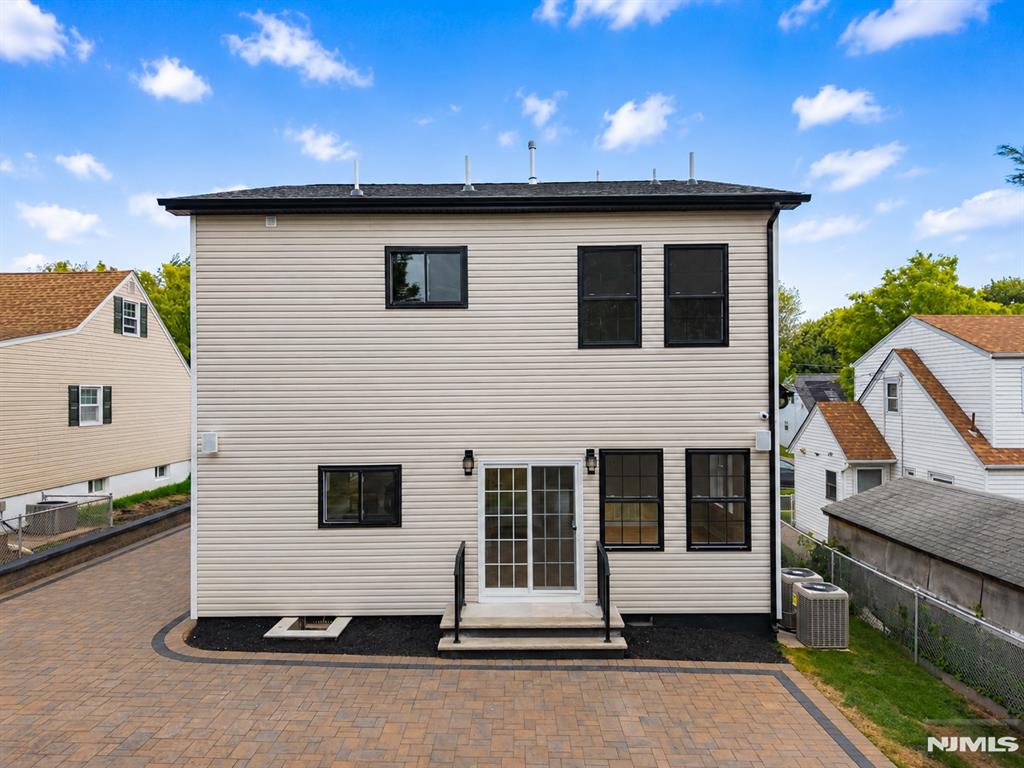 67 Melody Hill Road Clifton, NJ 07013 - Photo 2 of 25