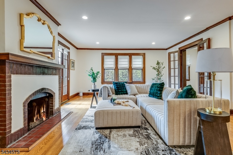 35 Woodland Road Short Hills, NJ 07078 - Photo 8 of 50