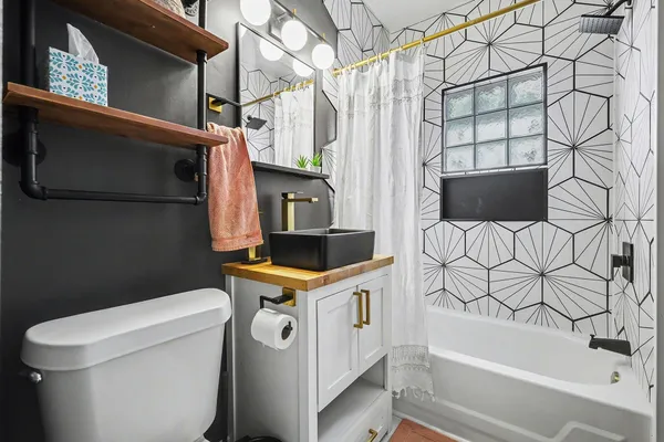 $249,900 | 1904 Nelson Avenue Southeast, Grand Rapids, MI 49507