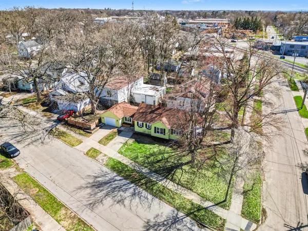 $249,900 | 1904 Nelson Avenue Southeast, Grand Rapids, MI 49507