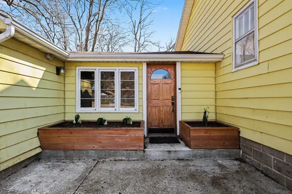 $249,900 | 1904 Nelson Avenue Southeast, Grand Rapids, MI 49507