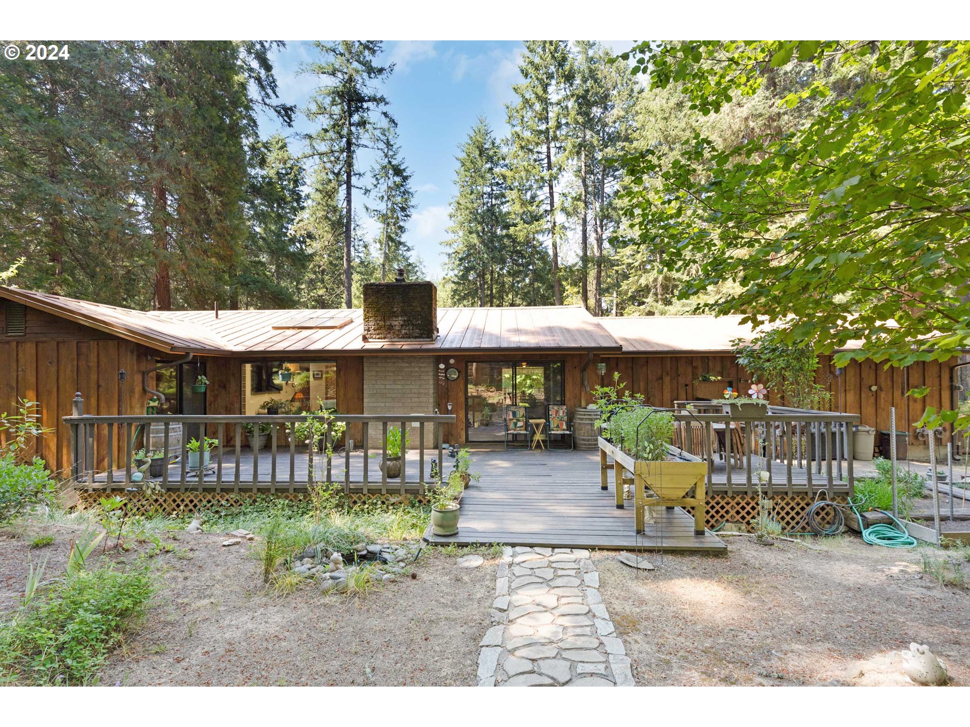 1200 Starveout Creek Road Azalea, OR 97410 - Photo 25 of 45 Gallery Image 25