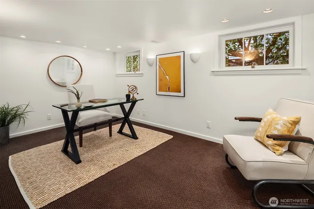 $1,395,000 | 5027 8th Avenue Northeast, Seattle, WA 98105