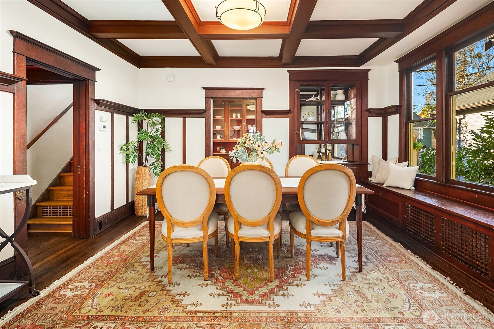 5027 8th Avenue Northeast Seattle, WA 98105 - Photo 8 of 33