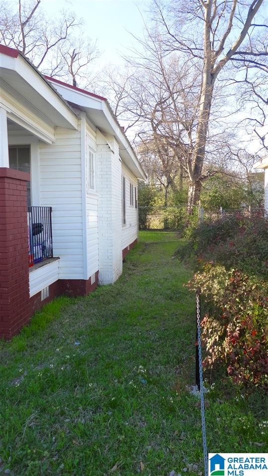 408 Fulton Avenue Southwest Birmingham, AL 35211 - Photo 4 of 14