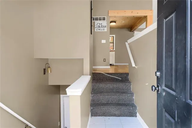 a view of entryway and hall