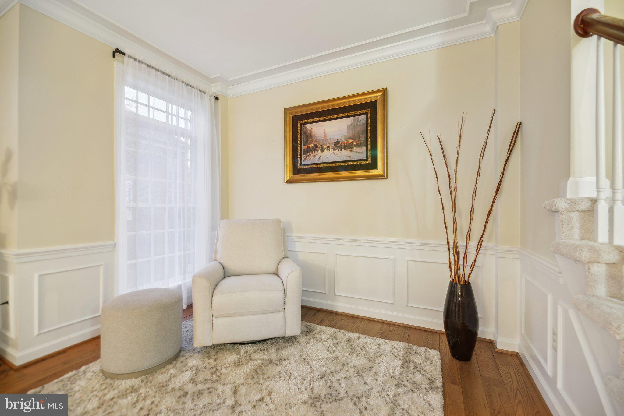 47753 Ramshead Terrace Sterling, VA 20165 - Photo 12 of 37 a living room with furniture and a rug