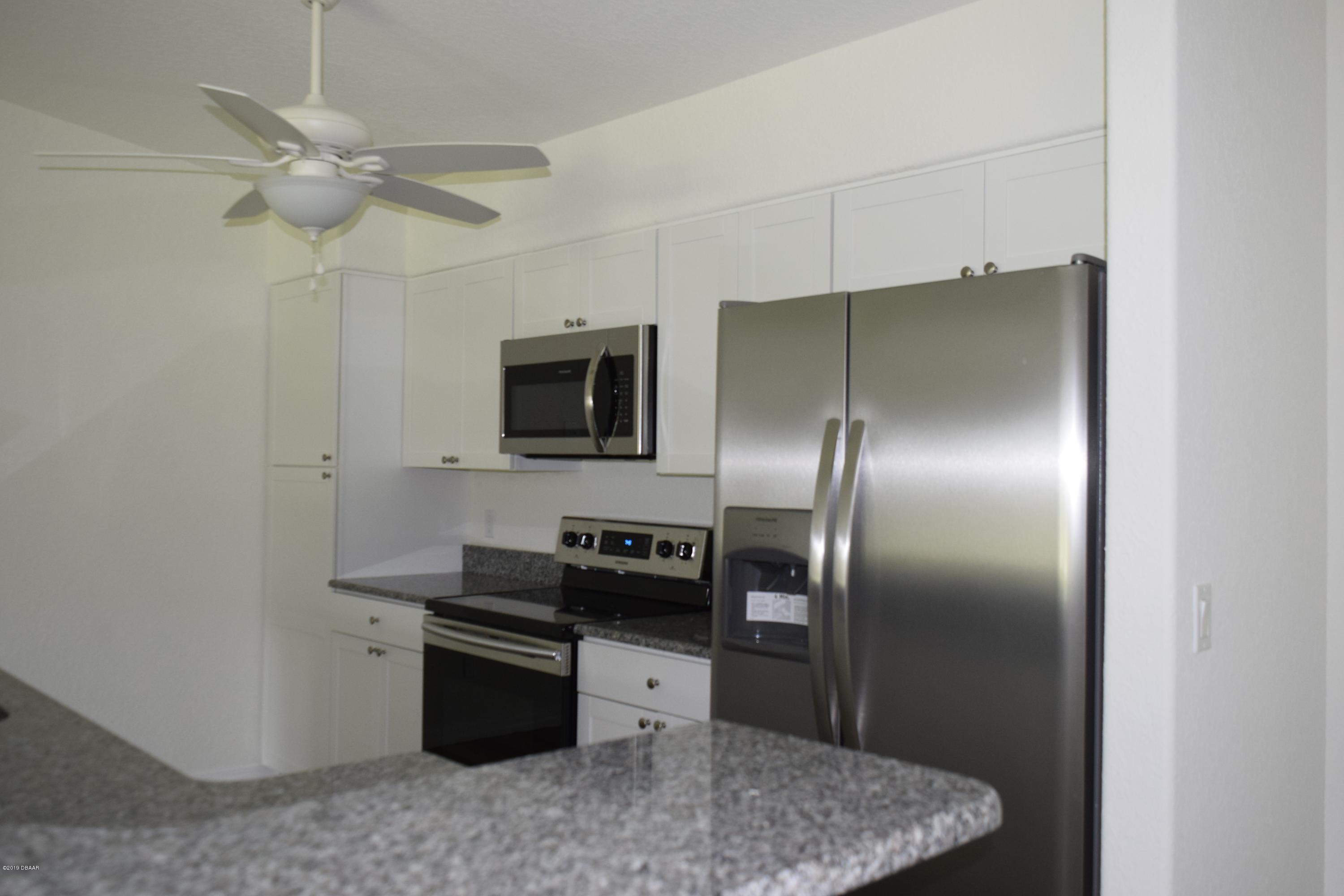 3129 Pine Tree Drive Edgewater, FL 32141 - Photo 10 of 22 kitchen appliances
