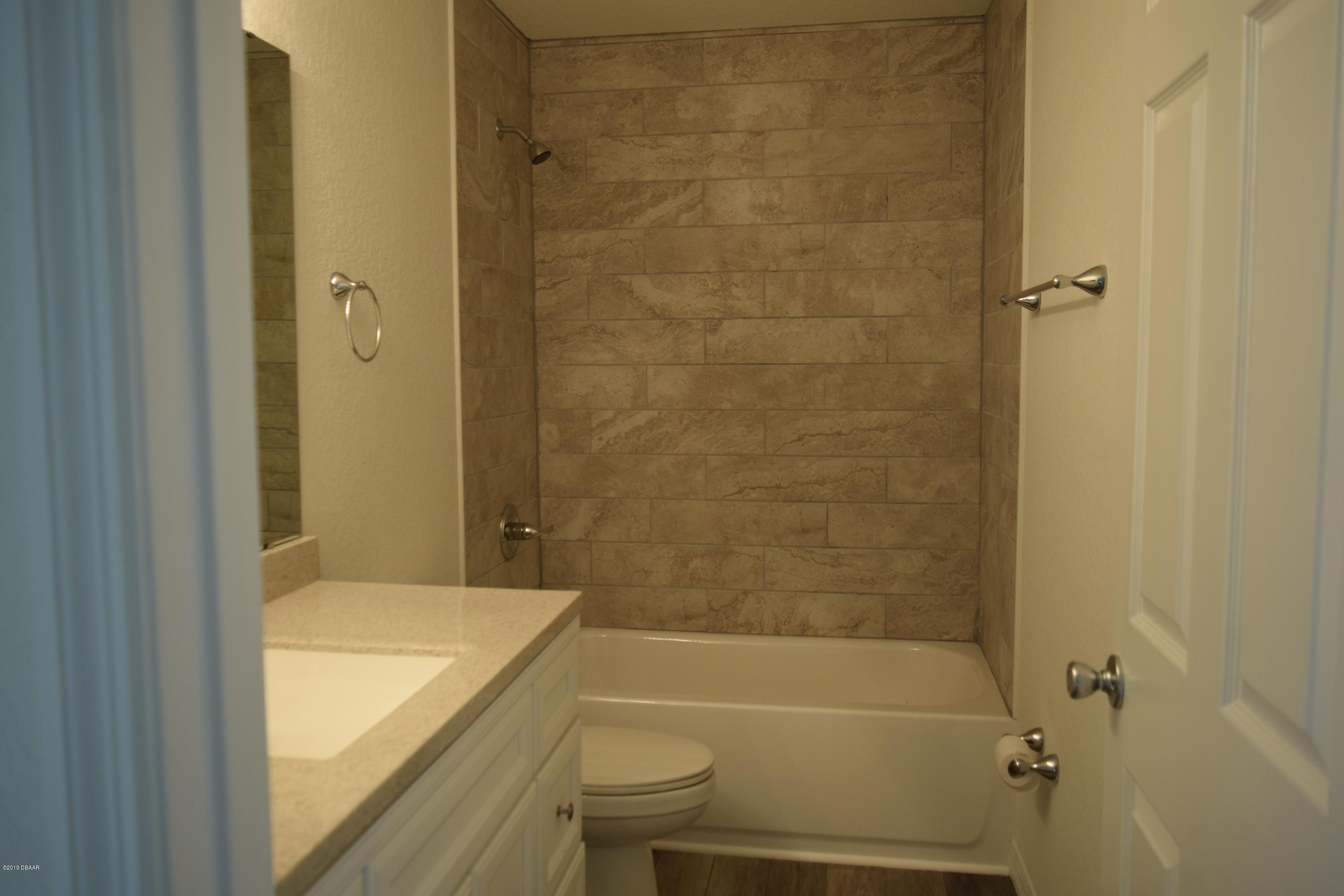 3129 Pine Tree Drive Edgewater, FL 32141 - Photo 17 of 22 spare bathroom
