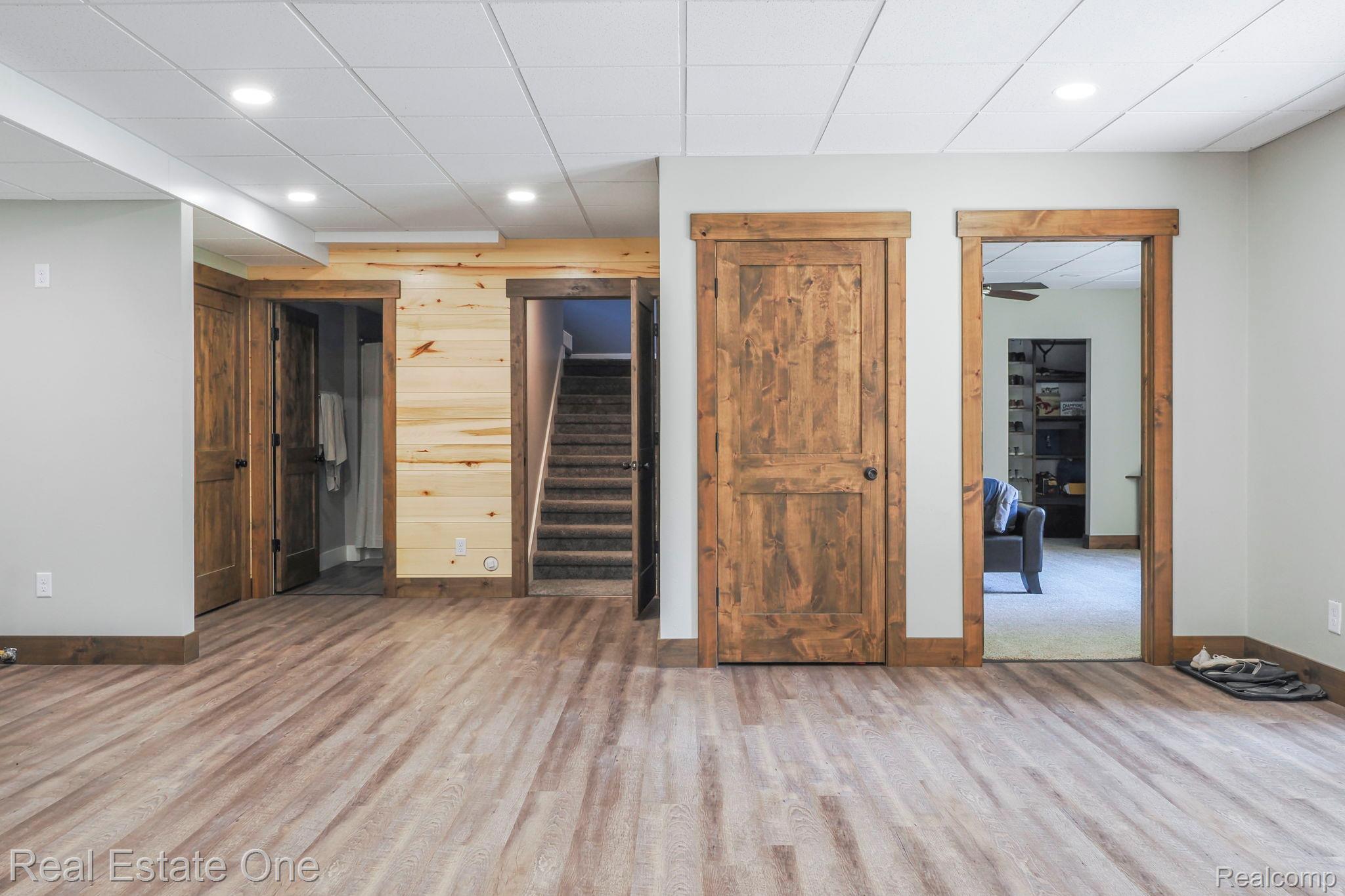 802 West Potter Road Traverse City, MI 49696 - Photo 68 of 83 77-web-or-mls-R1017937.JPG