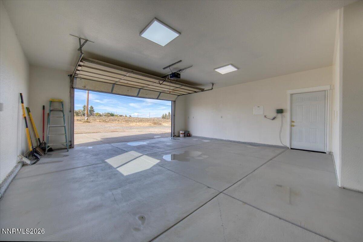 5305 Hoge Road Reno, NV 89506 - Photo 55 of 76 Garage