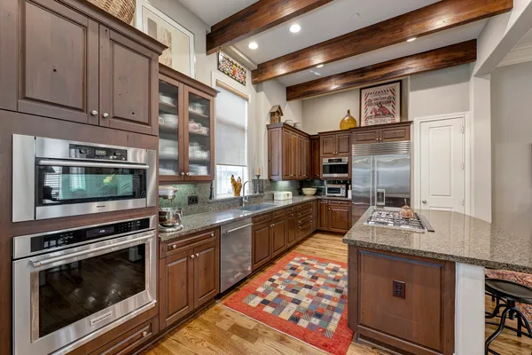 $995,000 | 2140 Kipling Street, Houston, TX 77098