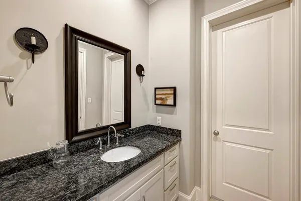 $995,000 | 2140 Kipling Street, Houston, TX 77098