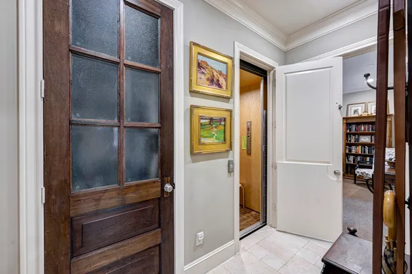 $995,000 | 2140 Kipling Street, Houston, TX 77098